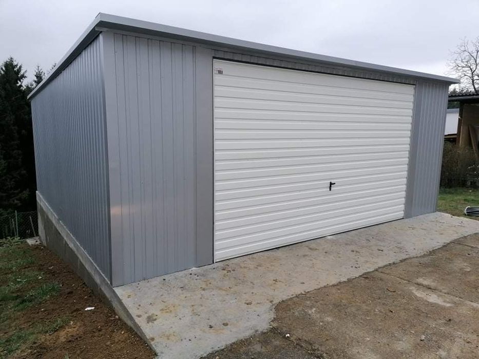 Garaj metalic din panouri sandwich 3.6 x 5m