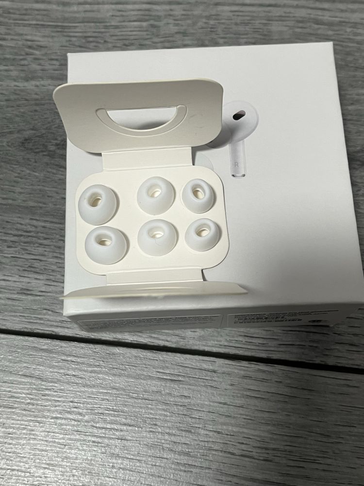 Продавам AirPods Pro 2nd Generation