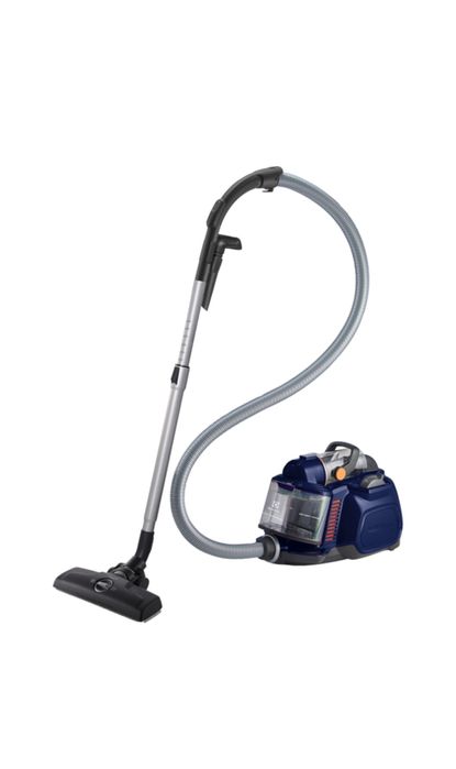Sigilat - Aspirator fara sac Electrolux ESPC71DB, 650W, 1.4 L, Silent