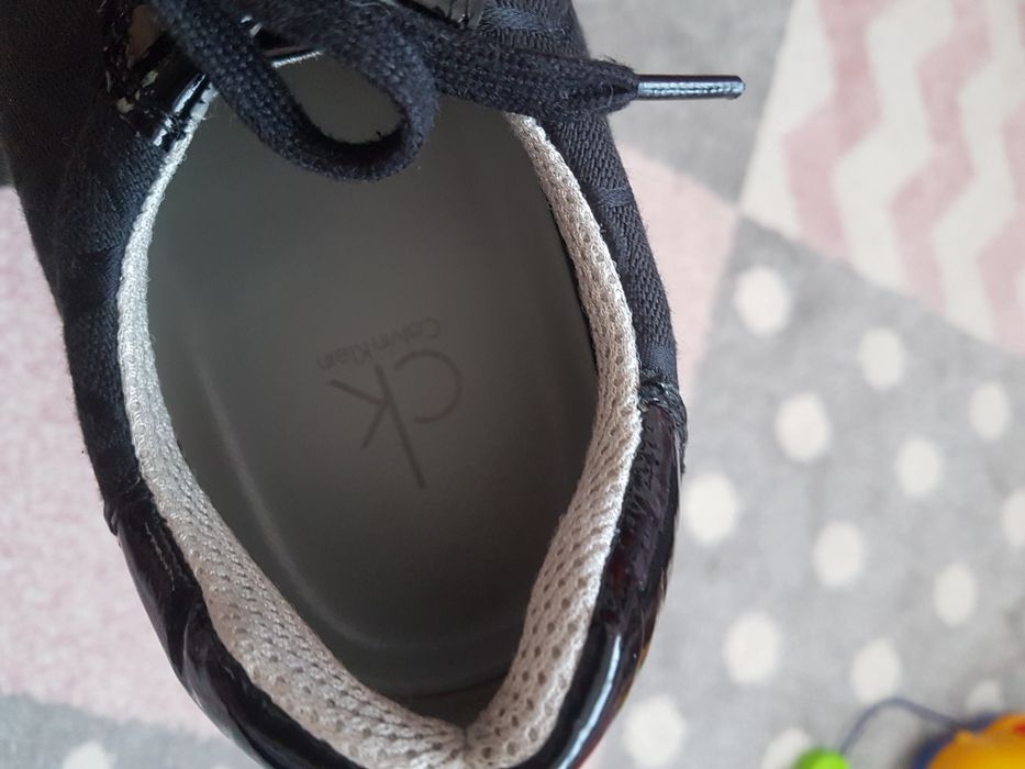 Adidasi Calvin Klein nr.43 originali