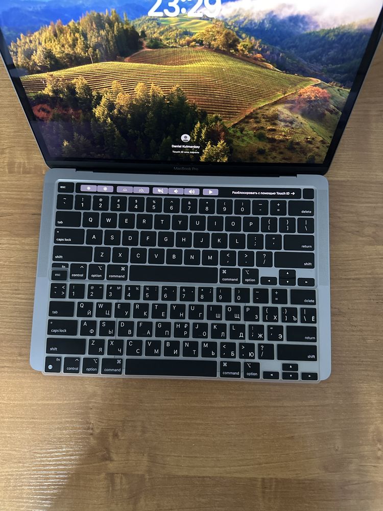 Macbook pro 13, 2020г, купил 2022г