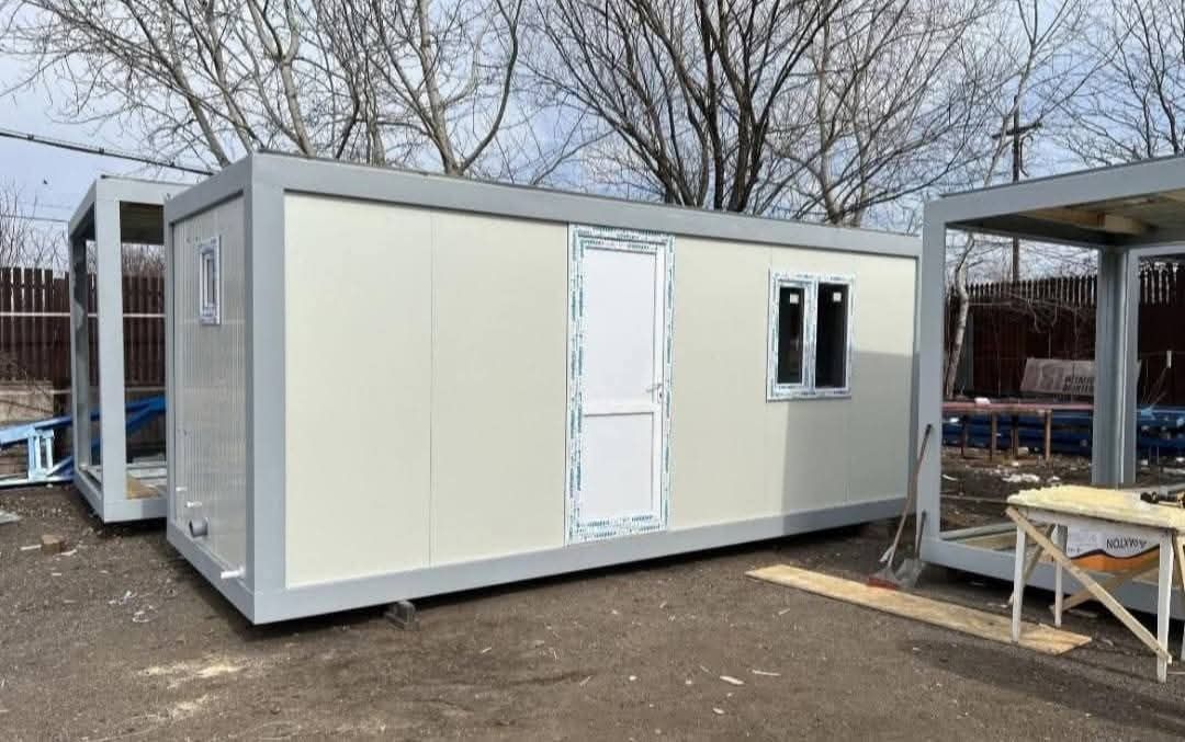 Vând containere modulare tip