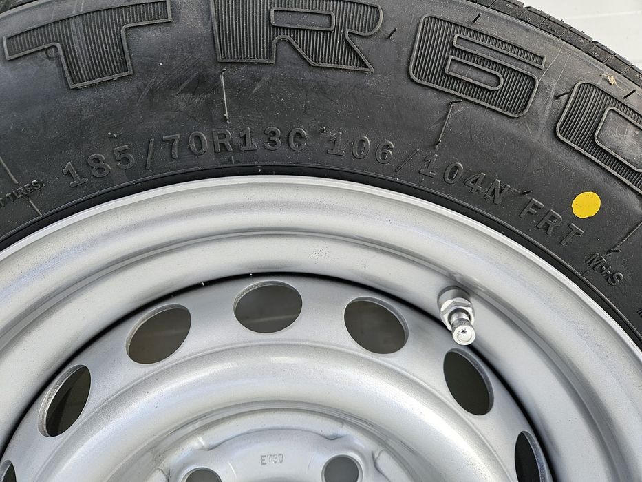 Roata 185/70 R13C, 106N, Anvelopa Security pe Janta 6Jx13