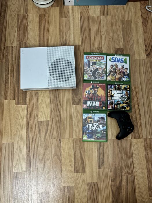Xbox One S 1TB + 5 jocuri incluse