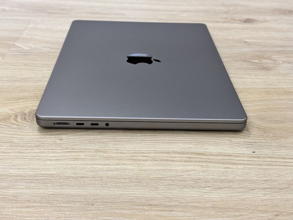 Като Нов 14’Macbook Pro 14/M1 Pro/2021/16GB Ram/512GB SSD/