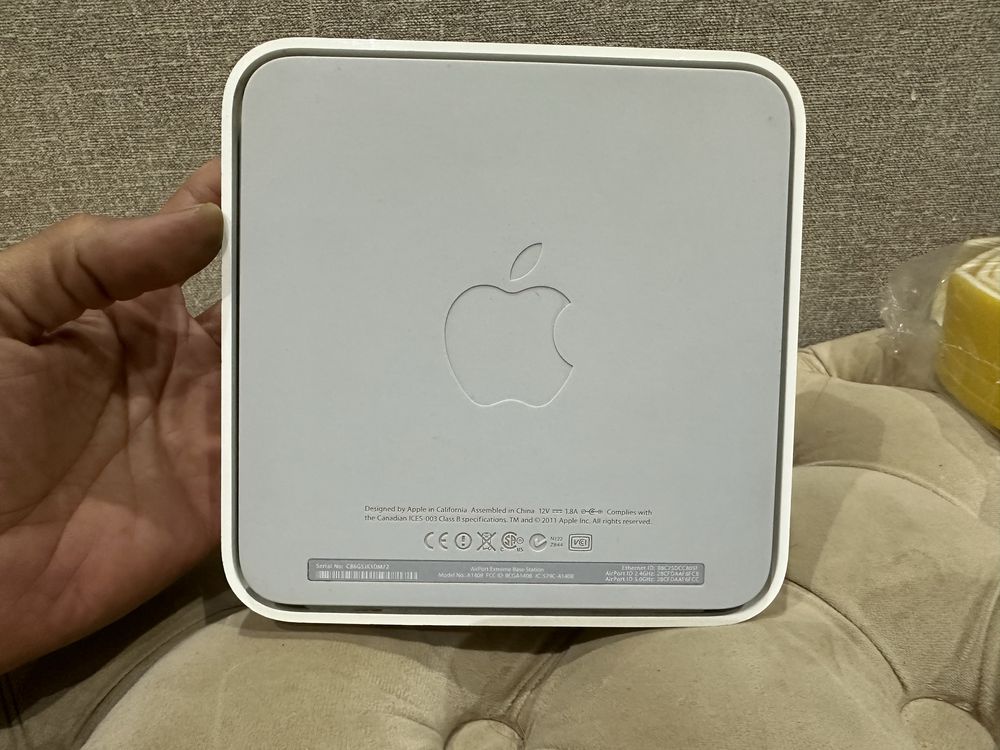 * Apple AirPort Extreme Base Station 2-х диапазонный WiFi роутер