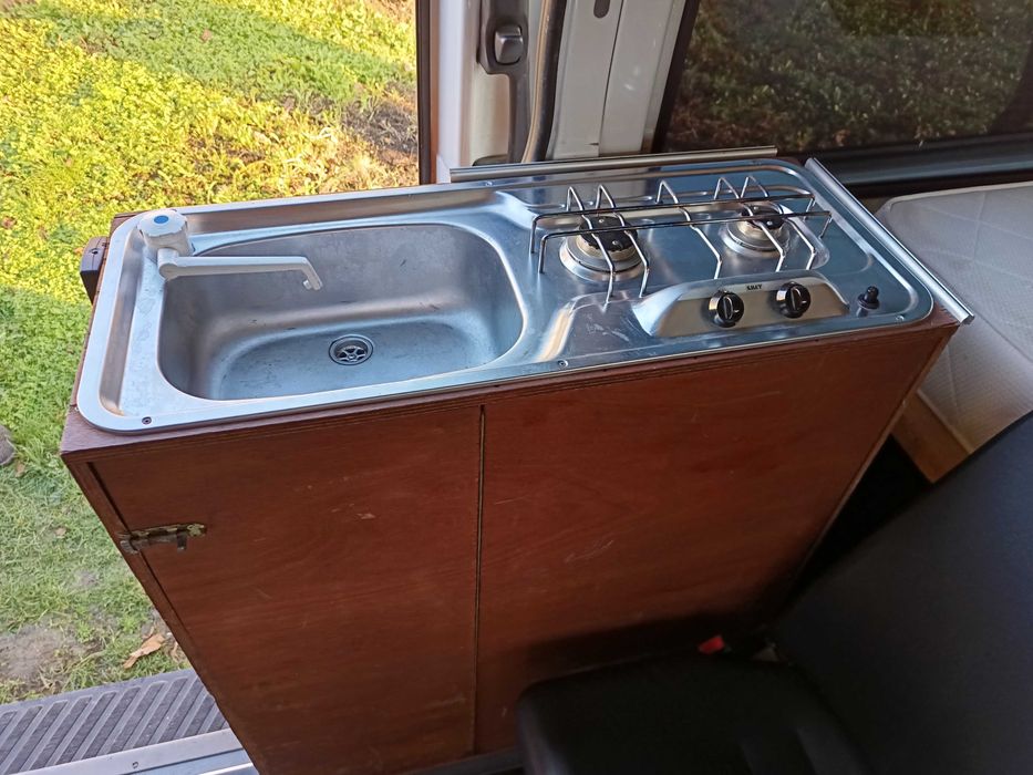 Продавам мивка с котлони за каравана/кемпер