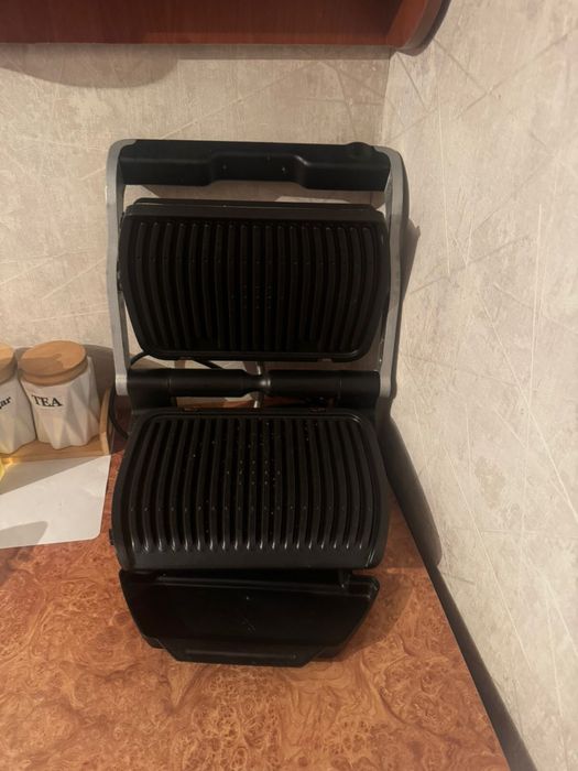Продам грильницу