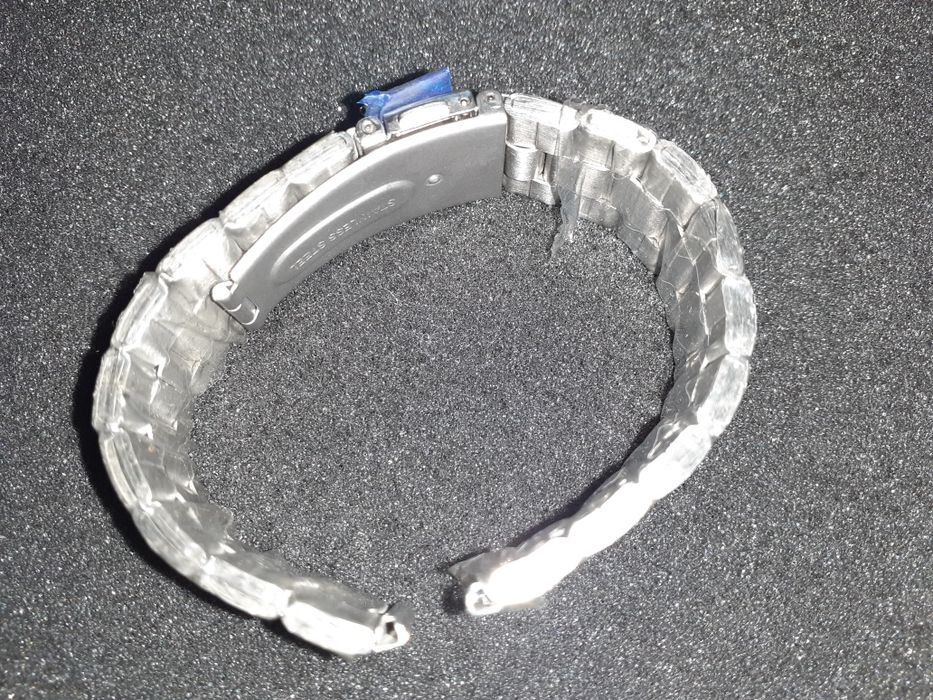 Bratari metalice pentru ceasuri barbatesti