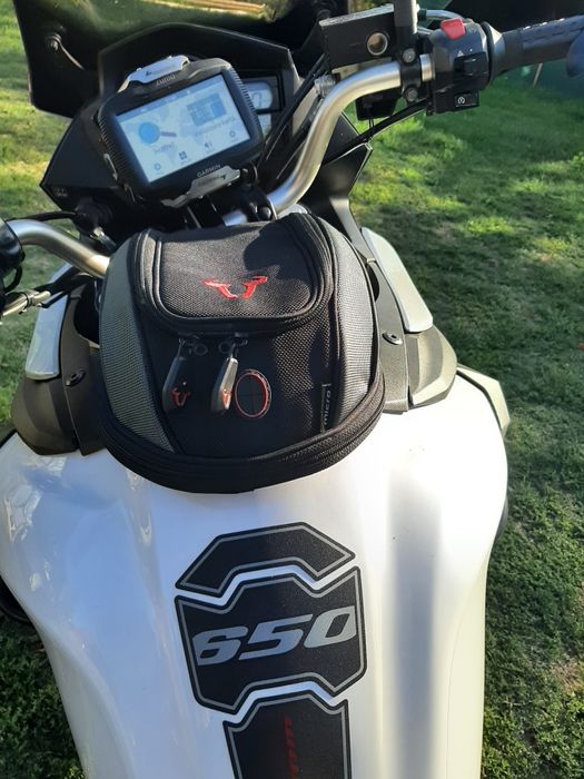 Suzuki v-strom 650
