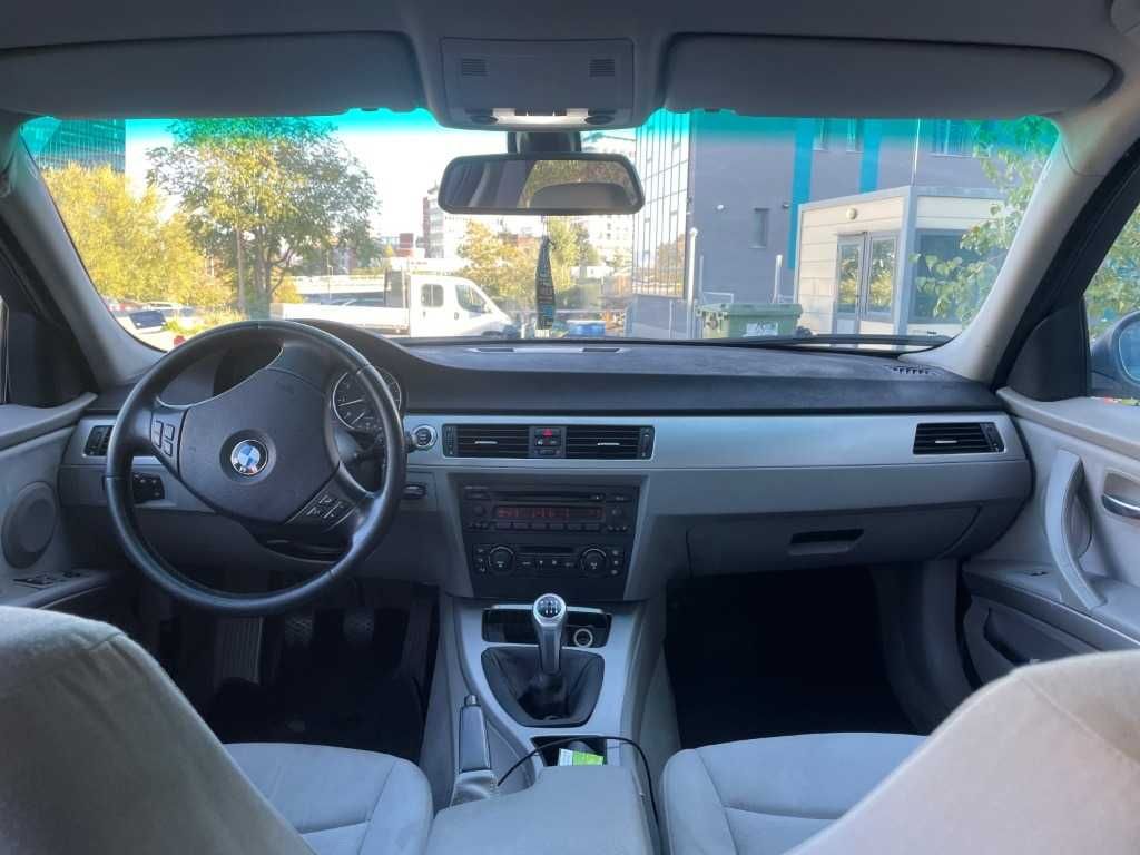 BMW E90 318i 129к.с. (Седан)