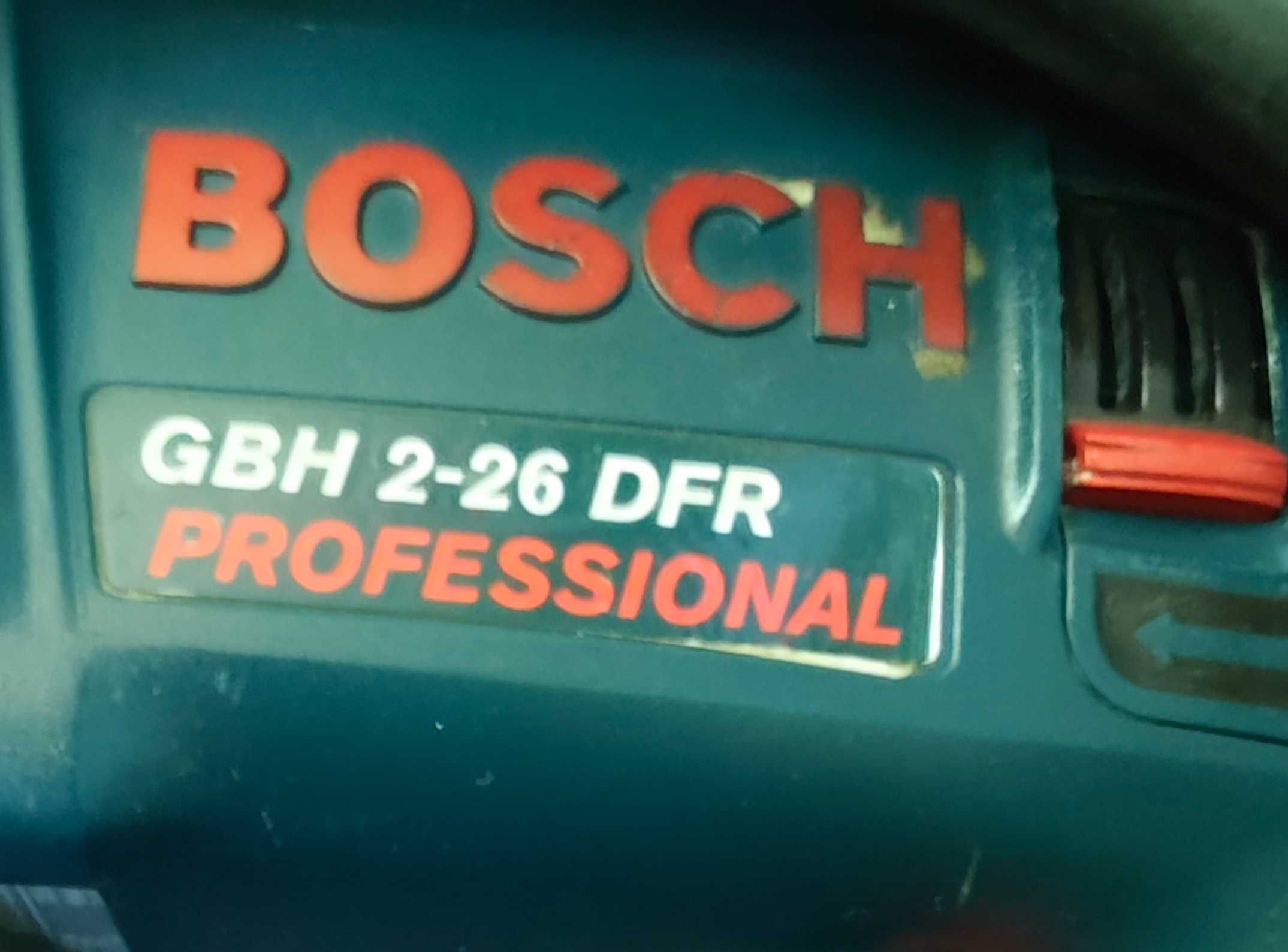 Перфоратор Bosch 2-26 DFR