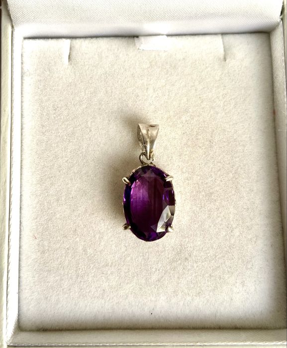 Pandantiv din argint cu ametist