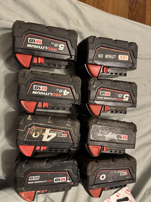 Vand acumulatori milwaukee reconditionati noi