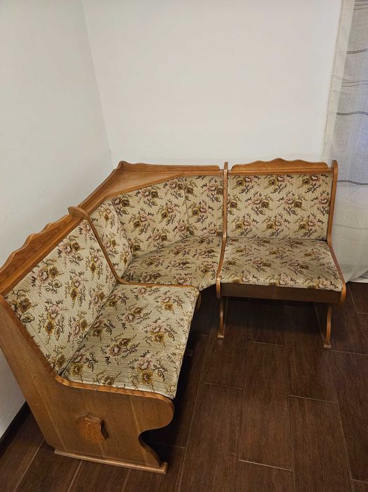 Set coltar si 2 scaune bucătărie