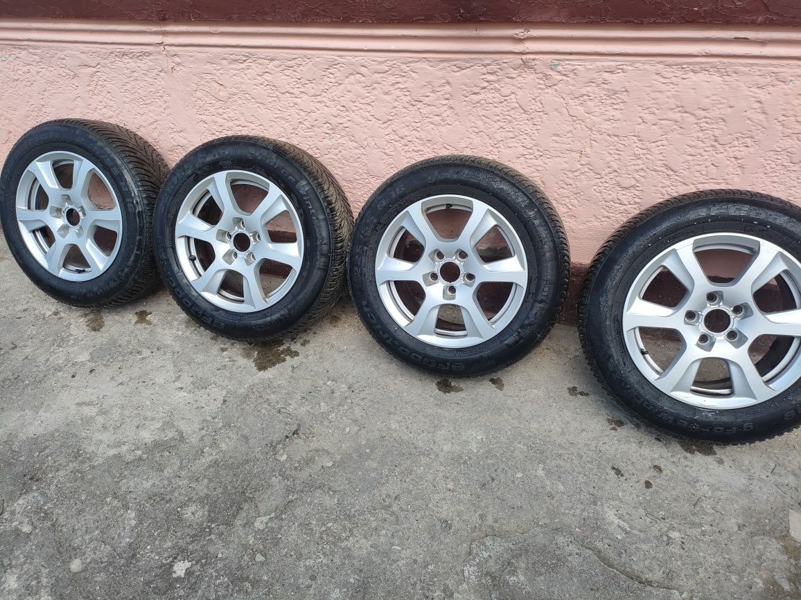 Jante originale Audi A4 B8 R16 cu anvelope iarnă