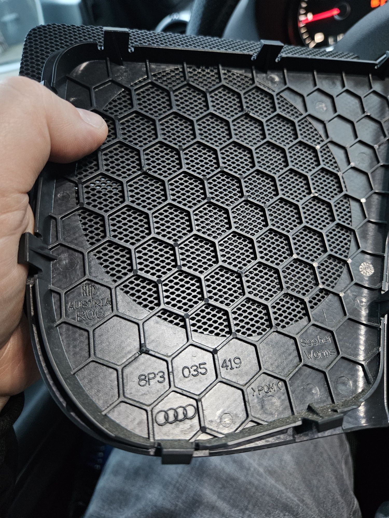 Audi  A3  Капаци