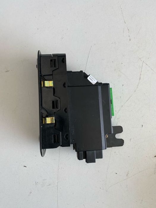 Buton comanda geamuri Volvo S60 S80 V70 XC70 XC90 30739980 31334466 31334464