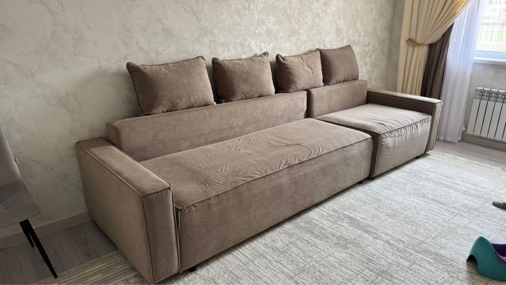Продаётся диван в хорошем состоянии