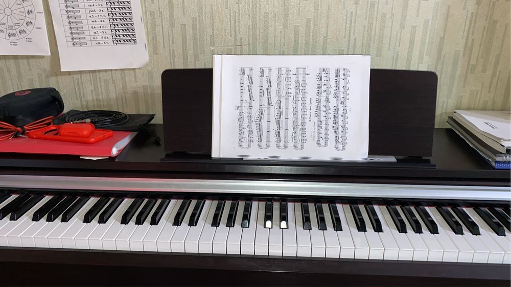 Цифровое пианино Yamaha Arius YDP-143 Brown