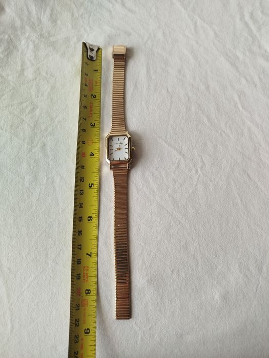 Часовник Laura Ashley bracelet Gold