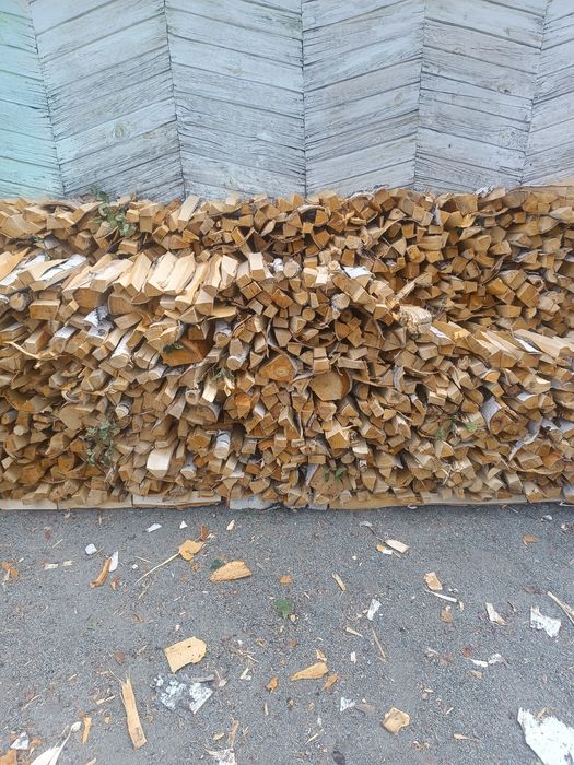 продаём дрова колотые сосна.Дрова мелко колотые.Возим мешками и кубами