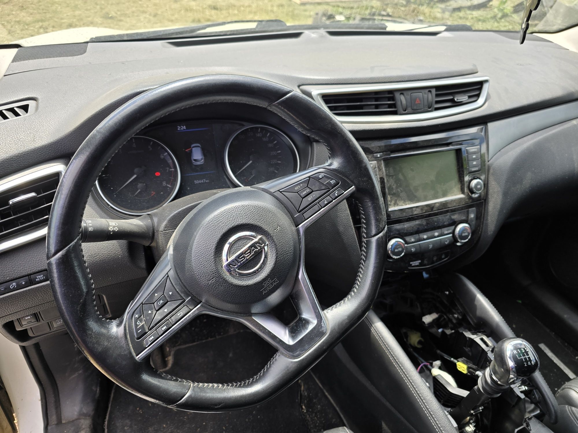 Продавам nisan qashqai на части