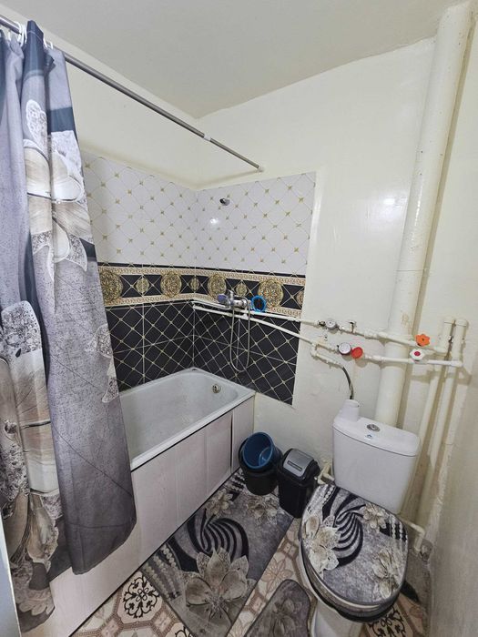 1 хоналик квартира 4-каватдан сотилади.Ор: Крытый Военкомат