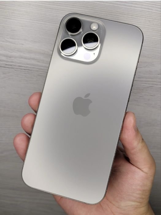 iPhone 16 Pro Max