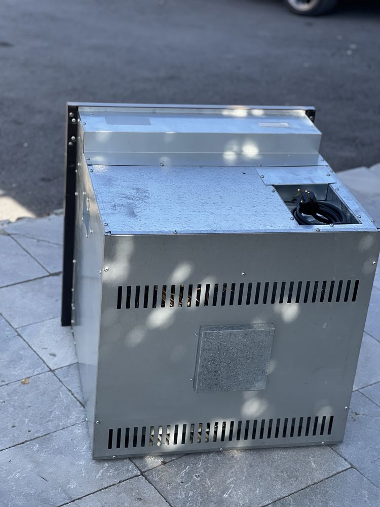 Фурна за вграждане Miele IMPERIAL EB 1561
