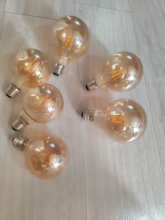 Продам новые лампочки все за 2000