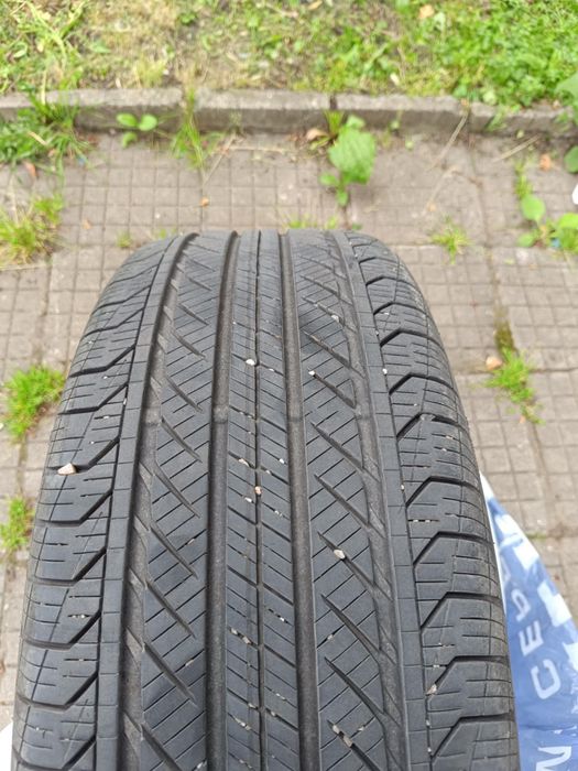Гуми Континентал 235/55/18 всесезонни
