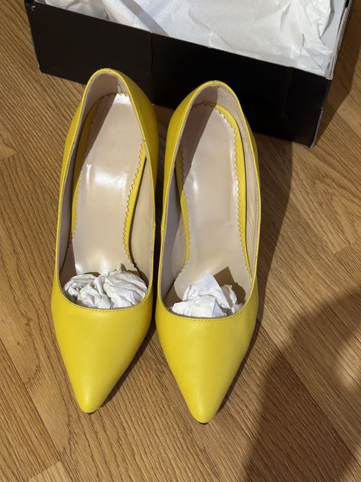 NOU- Pantofi eleganti, piele naturala, pret fix, marime 38