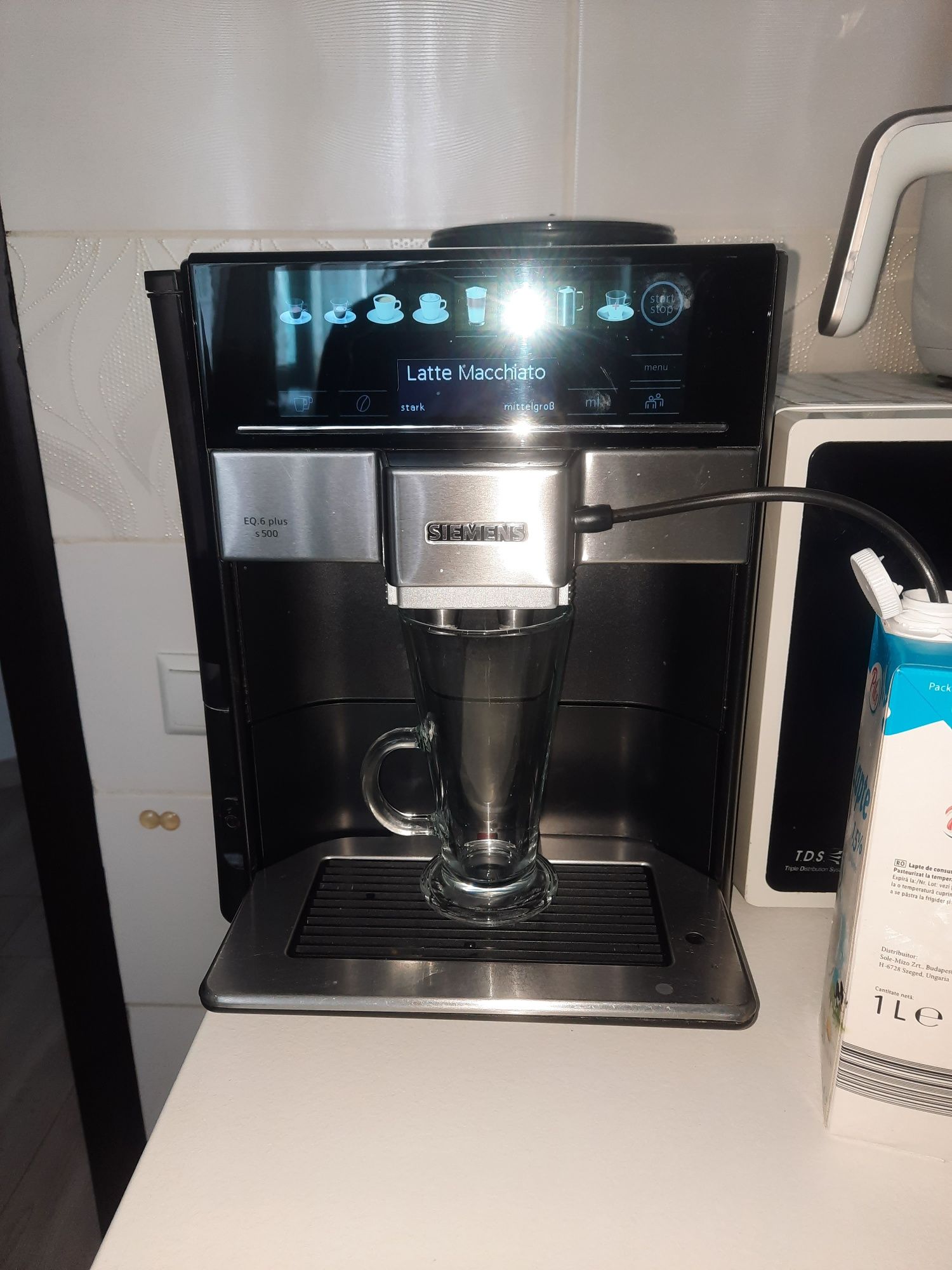 Espressor Siemens EQ6 PLUS S500