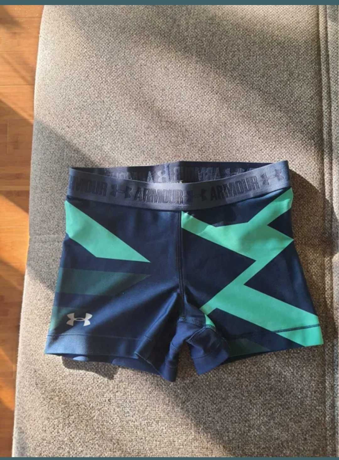 Reebok,  pantaloni scurți pt femei