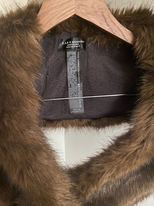 Eșarfă din blană artificială, Zara, Noua