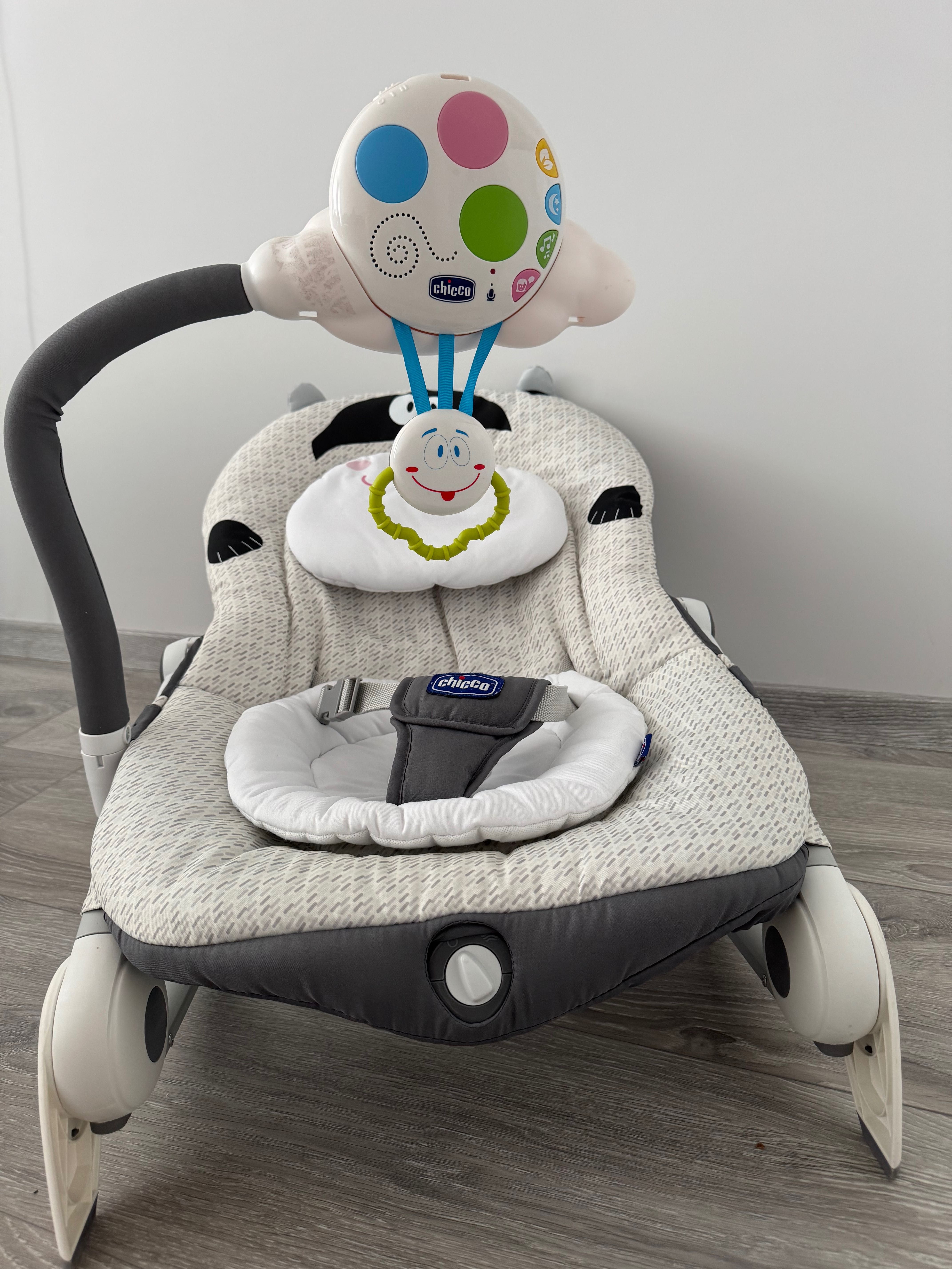 Chicco Шезлонг Balloon Bouncer Honey Bear