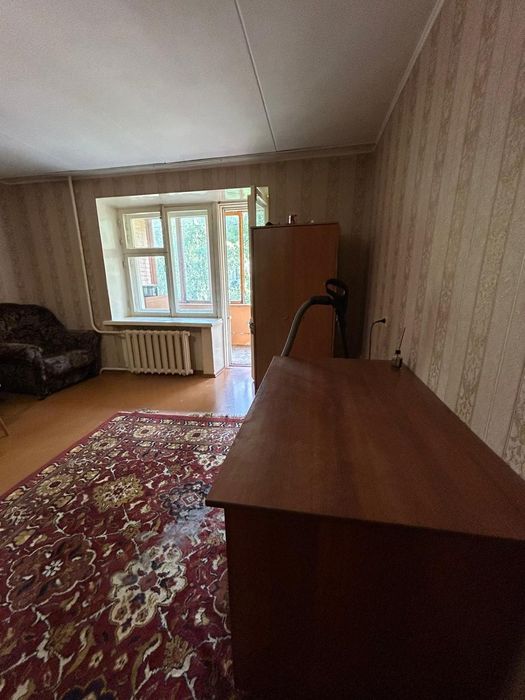 Продаётся 1,5- Ка на Стрелке