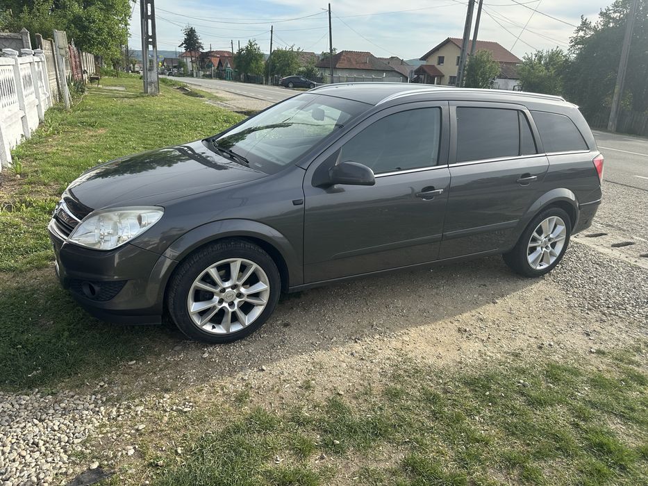 Vând Opel Astra H!