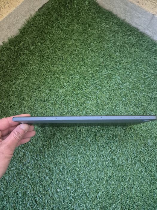 Lenovo tableta P 11.