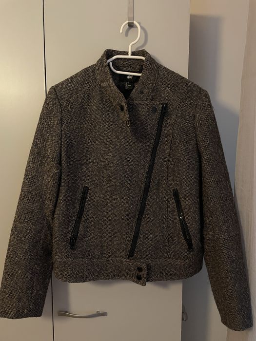 Вълнено яке на H&M