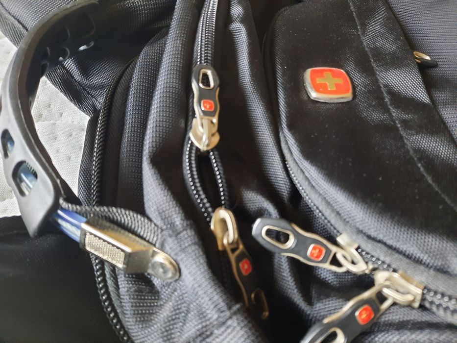 Rucsac New Balance si Swissgear nou !