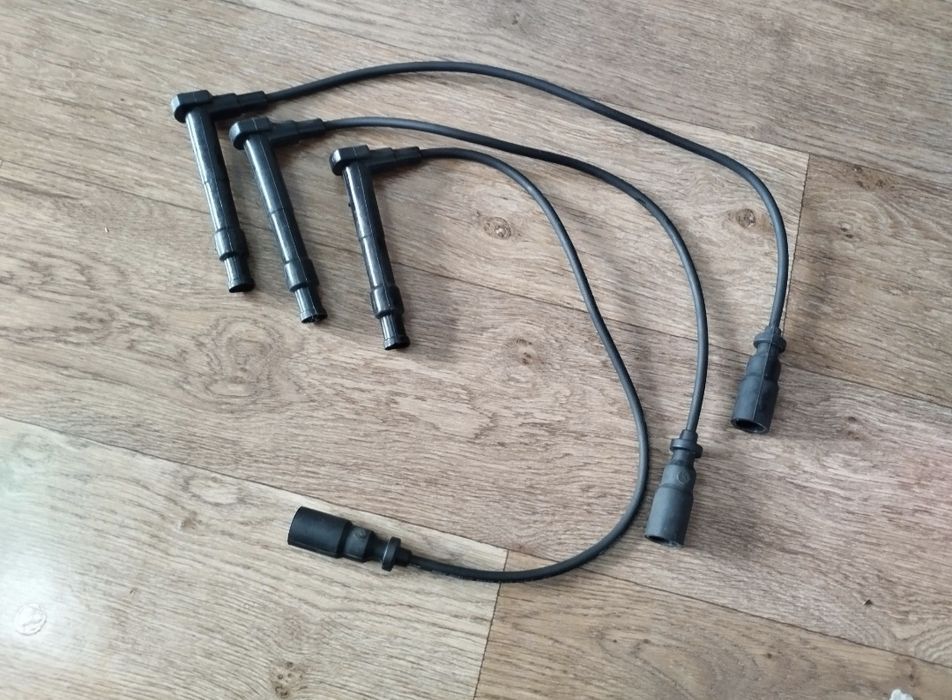 Свечные новые провода Mercedes 111 двигатель