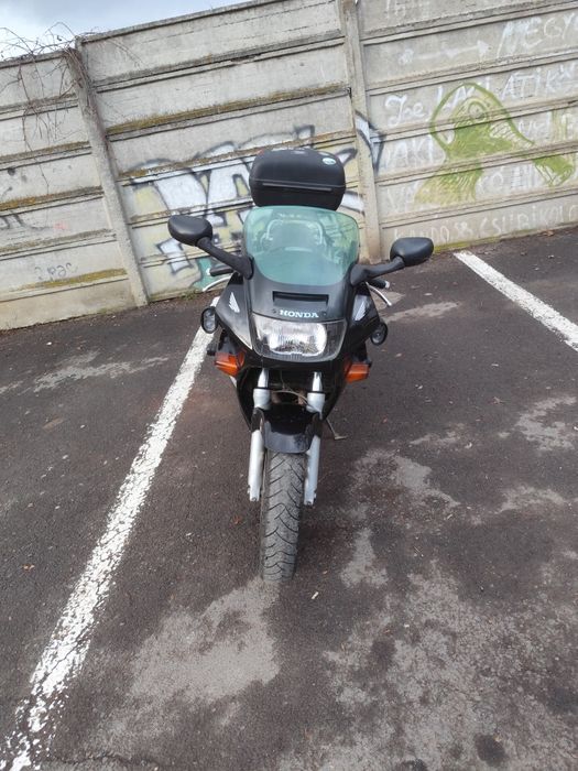 Motorbicigleta Honda VFR 750F