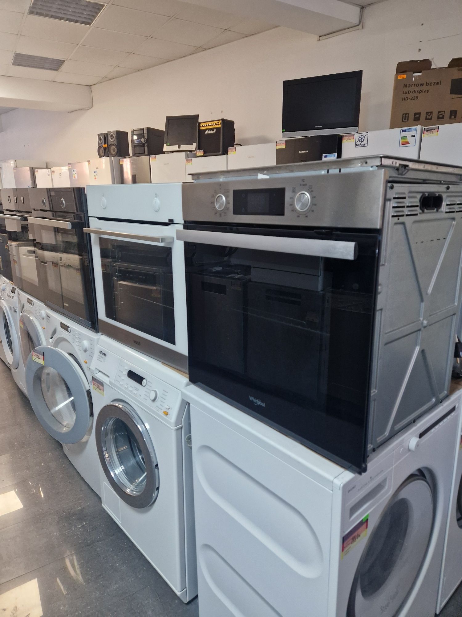 Фурна за вграждане Whirlpool 72 литра