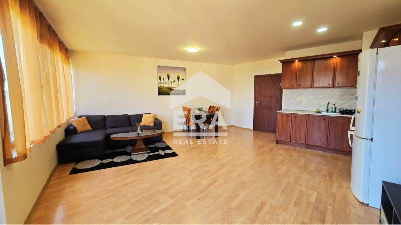 Продава се Двустаен апартамент в к.к. Св.Св. Константин и Елена - 86 кв.м за 1745 €/кв.м - Снимка #2