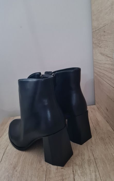 Черни боти 39 номер