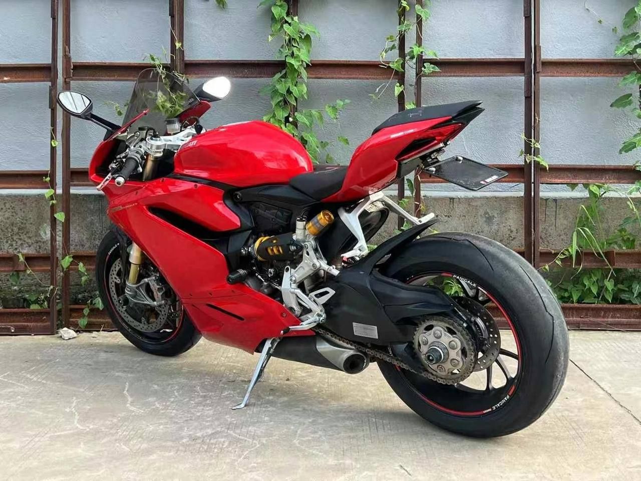 Zakazga keladi Ducati panigal V2