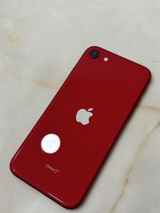 Айфон се Iphone se