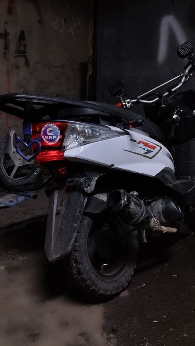 Продам м8 срочно